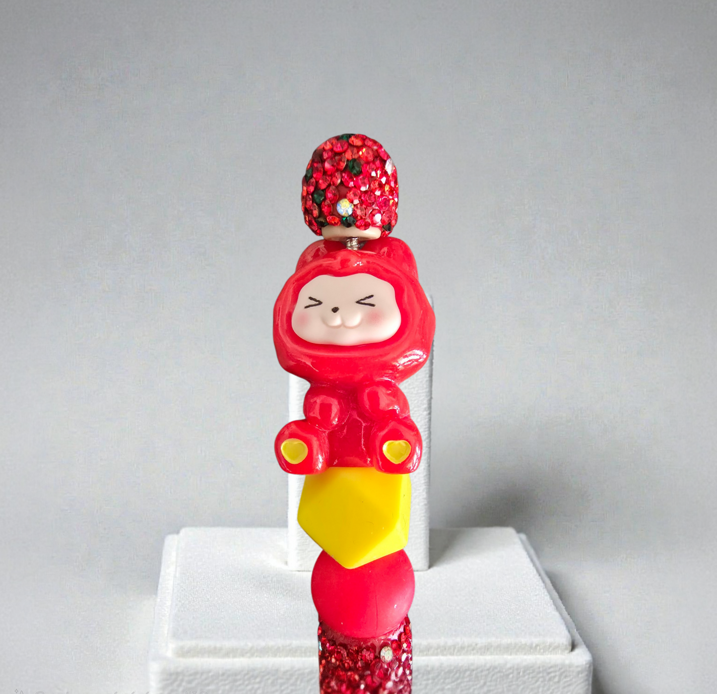 Stylo strass fait main labubu rouge