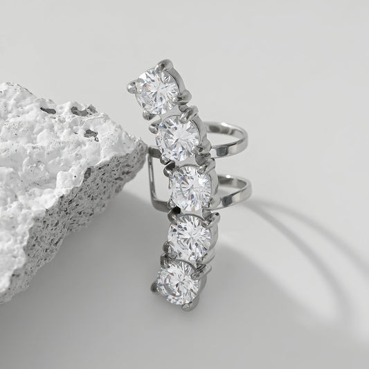 Bijou d'oreille earcuff argenté 5 oxydes de zirconium