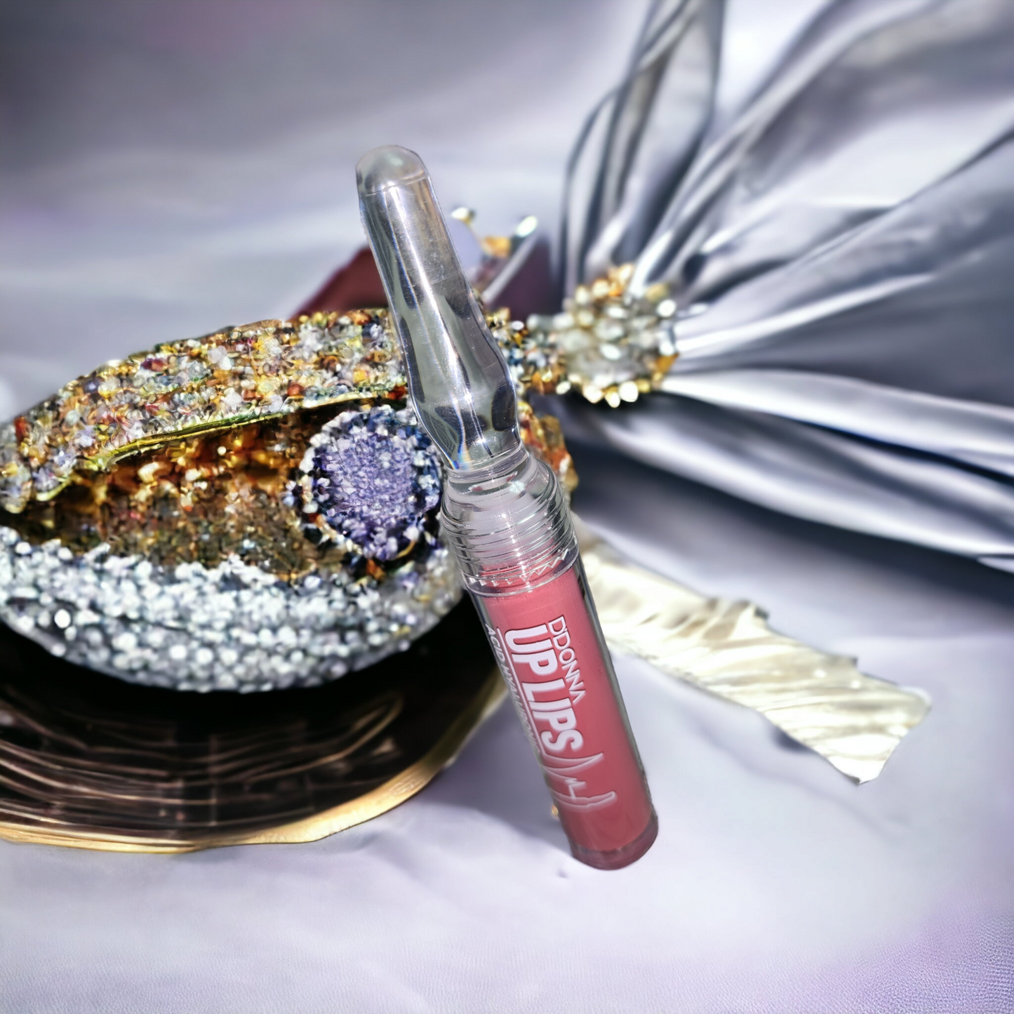 Arrivage le 24 février - Rouge à lèvres UP LIPS à base d'acide hyaluronique