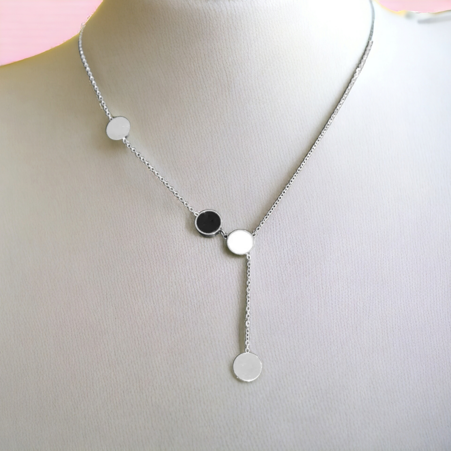 Collier de ronds noir et blanc en Y