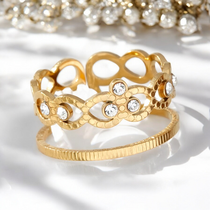 Bague dorée double ligne avec multi cercles à strass