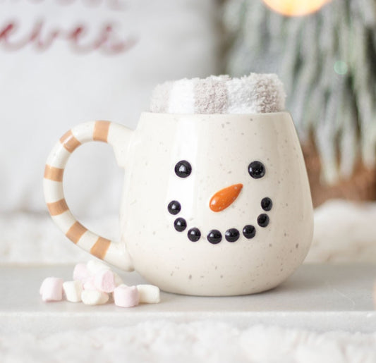 (Pré-commande) - Ensemble mug bonhomme de neige avec 1 paire de chaussettes de Noël
