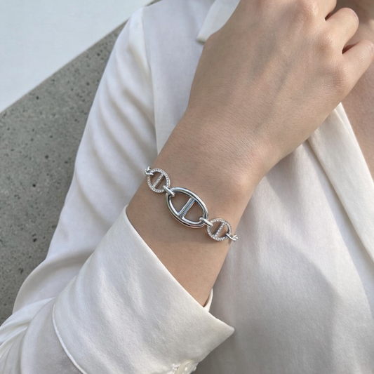 Bracelet de trois mailles marine en strass